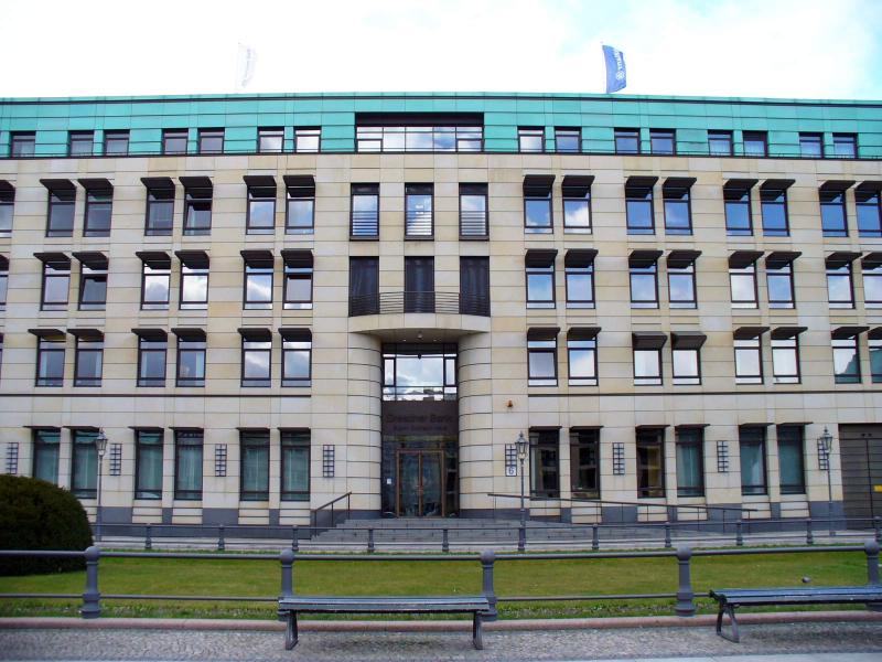 Pariser Platz Fassadenplatten Obernkirchener Sandstein®